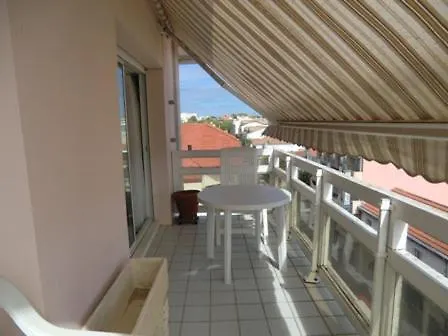 Les Preludes Vue Bassin דירה